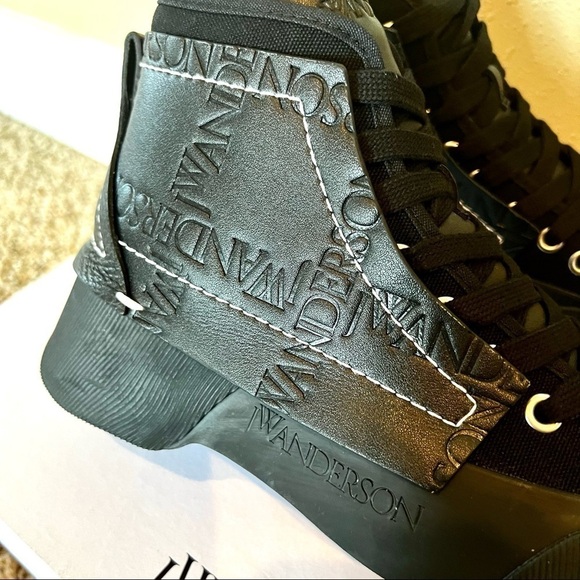 NWT JW ANDERSON Black Vulco Panelled High Top Sneakers chunky womens size 6 - Picture 7 of 12